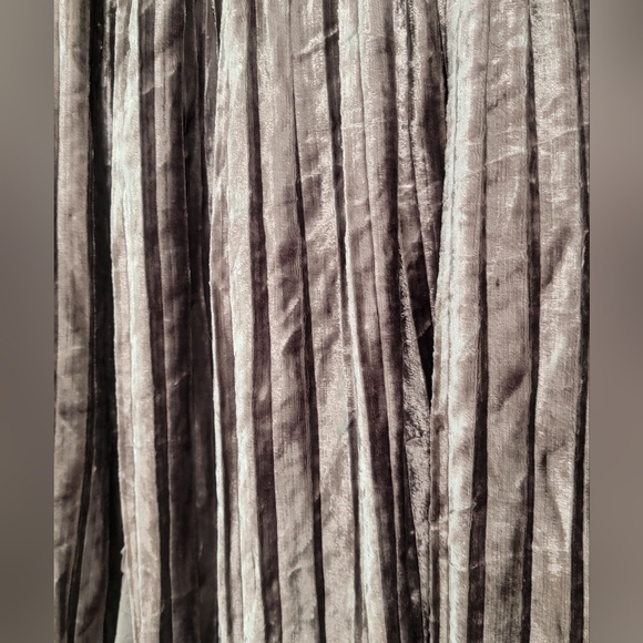 Soft Surroundings Size TL Midi Skirt Silver Pleated Velvet Tassels Gray Boho - Picture 2 of 7